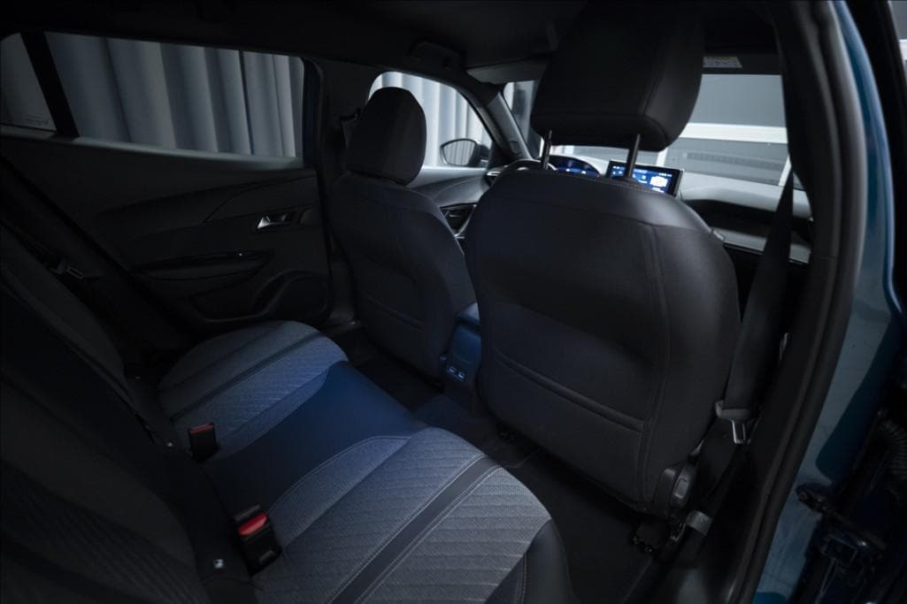 2025 Peugeot 2008 - 10