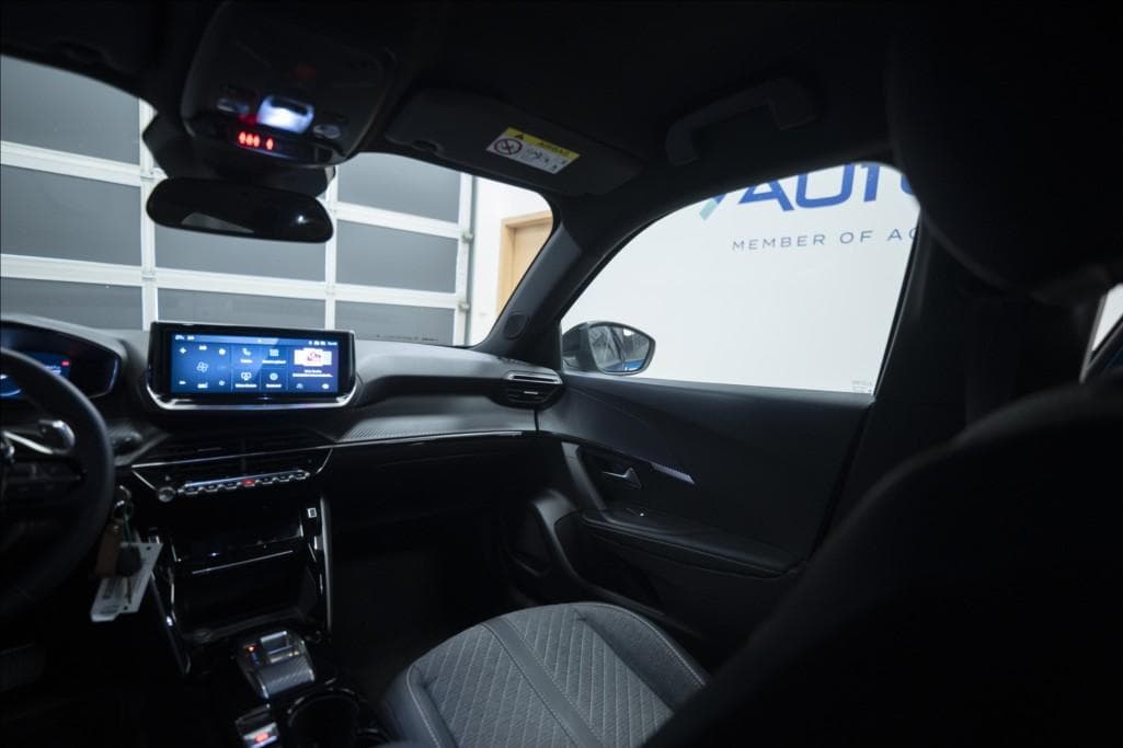 2025 Peugeot 2008 - 18