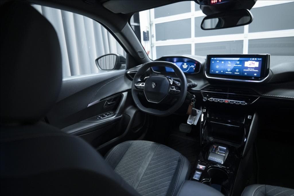 2025 Peugeot 2008 - 14