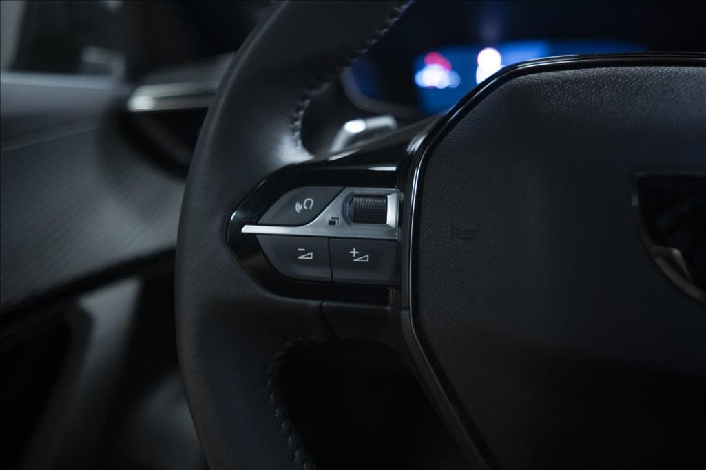 2025 Peugeot 2008 - 24