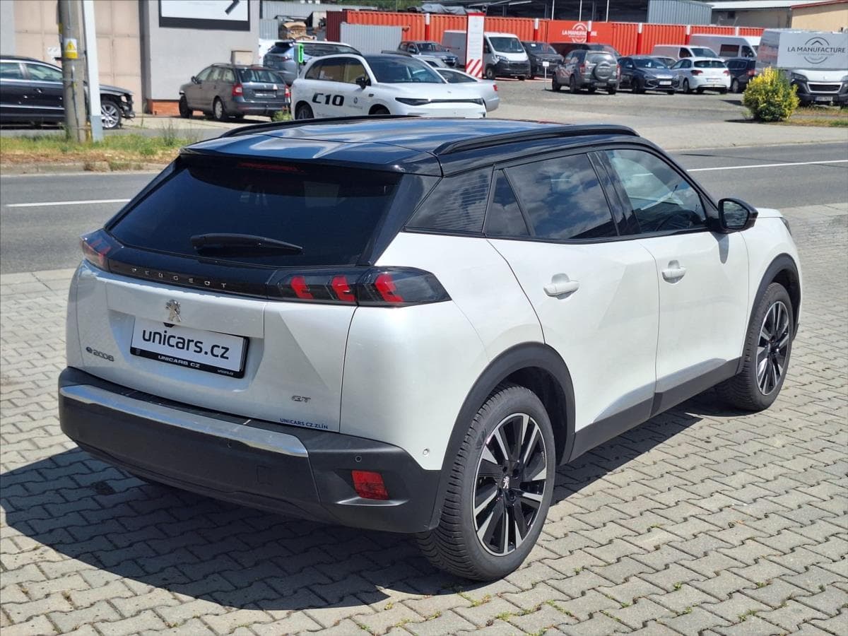 2022 Peugeot 2008 - 3