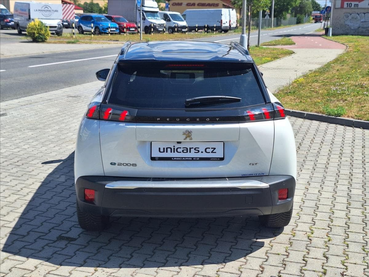 2022 Peugeot 2008 - 10