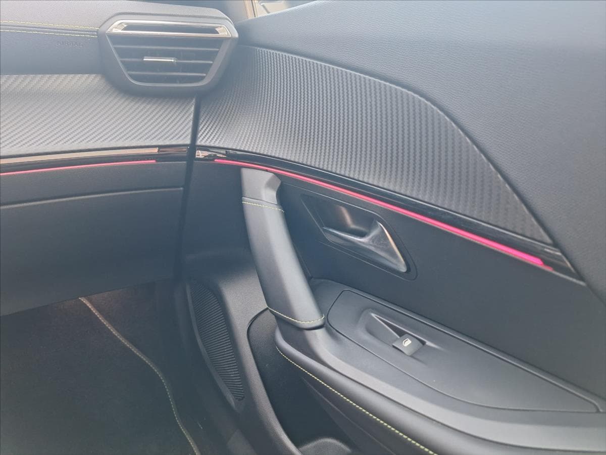 2022 Peugeot 2008 - 14