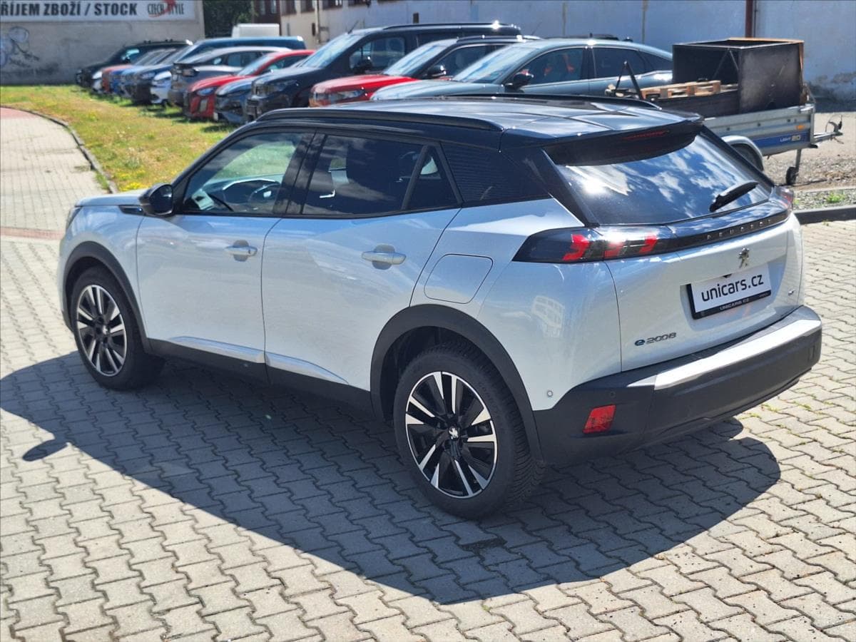 2022 Peugeot 2008 - 9