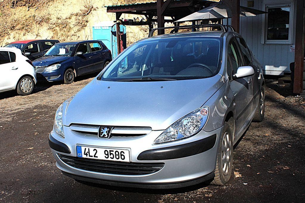Peugeot 307 2.0 HDi 66 kW hatchback