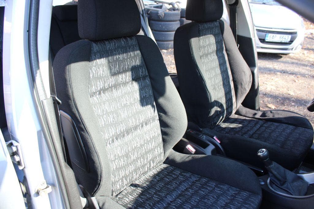 2002 Peugeot 307 - 14