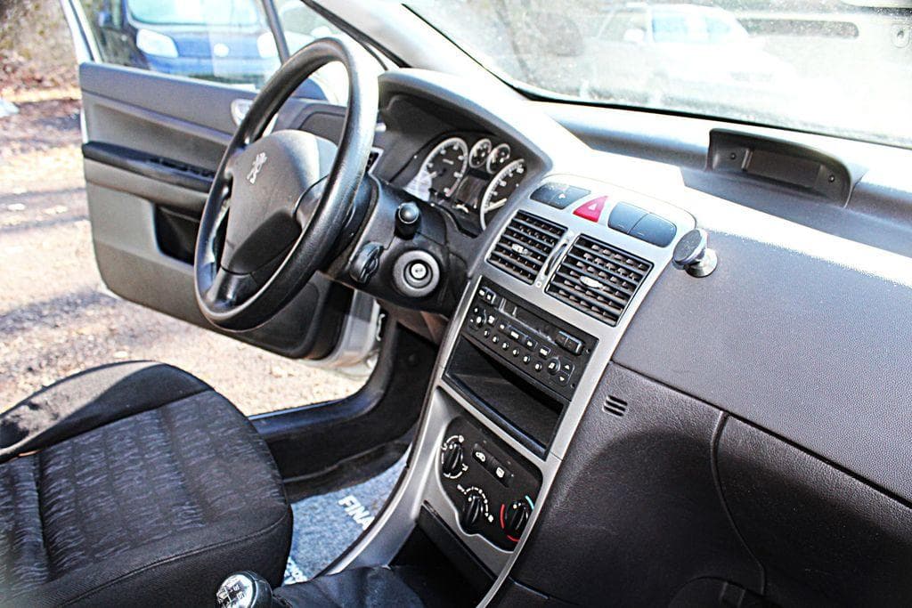 2002 Peugeot 307 - 16