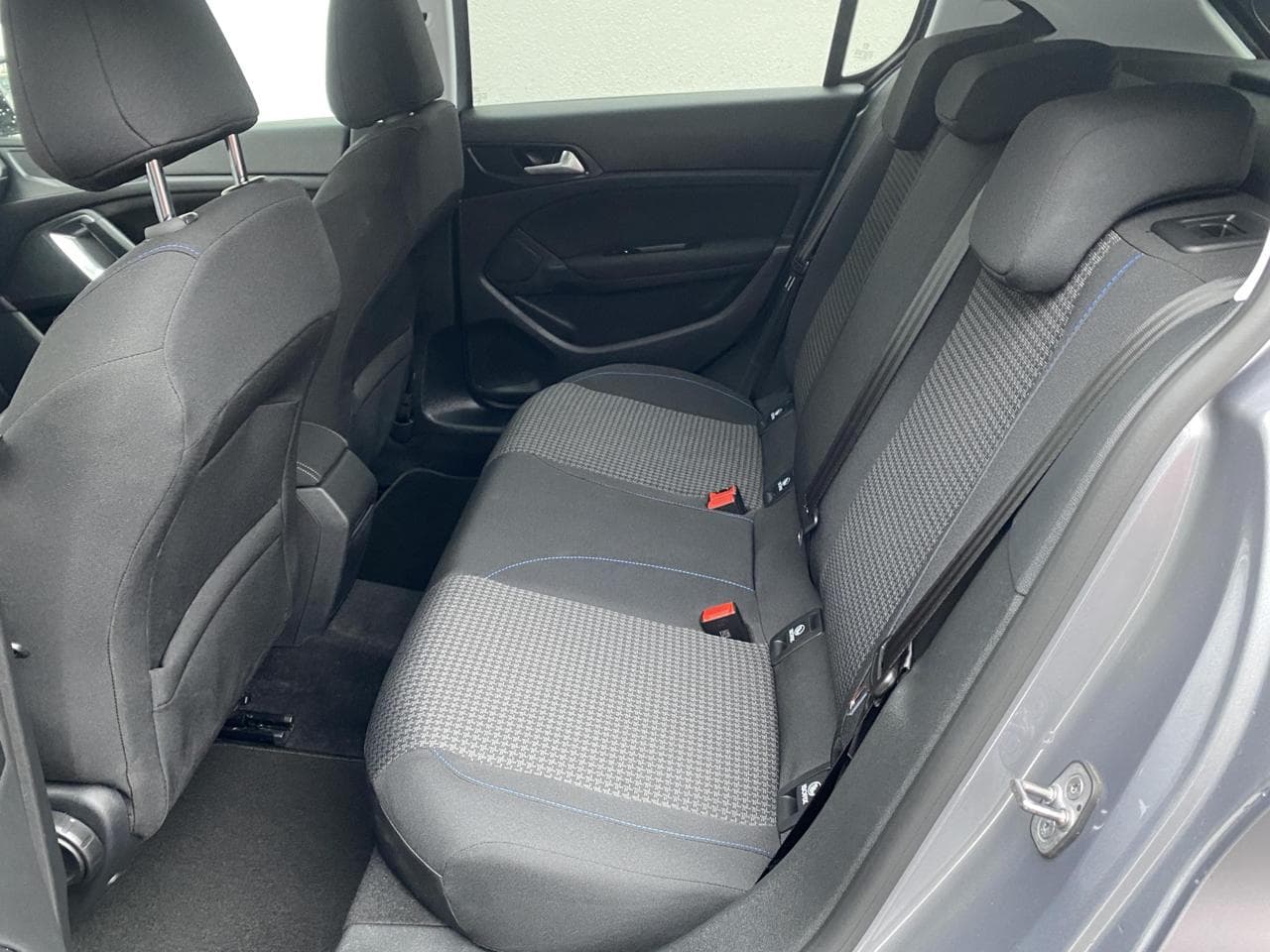 2018 Peugeot 308 - 10