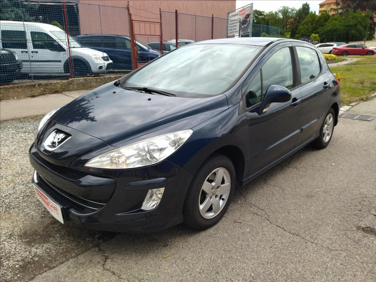 Peugeot 308 1,4 16V hatchback