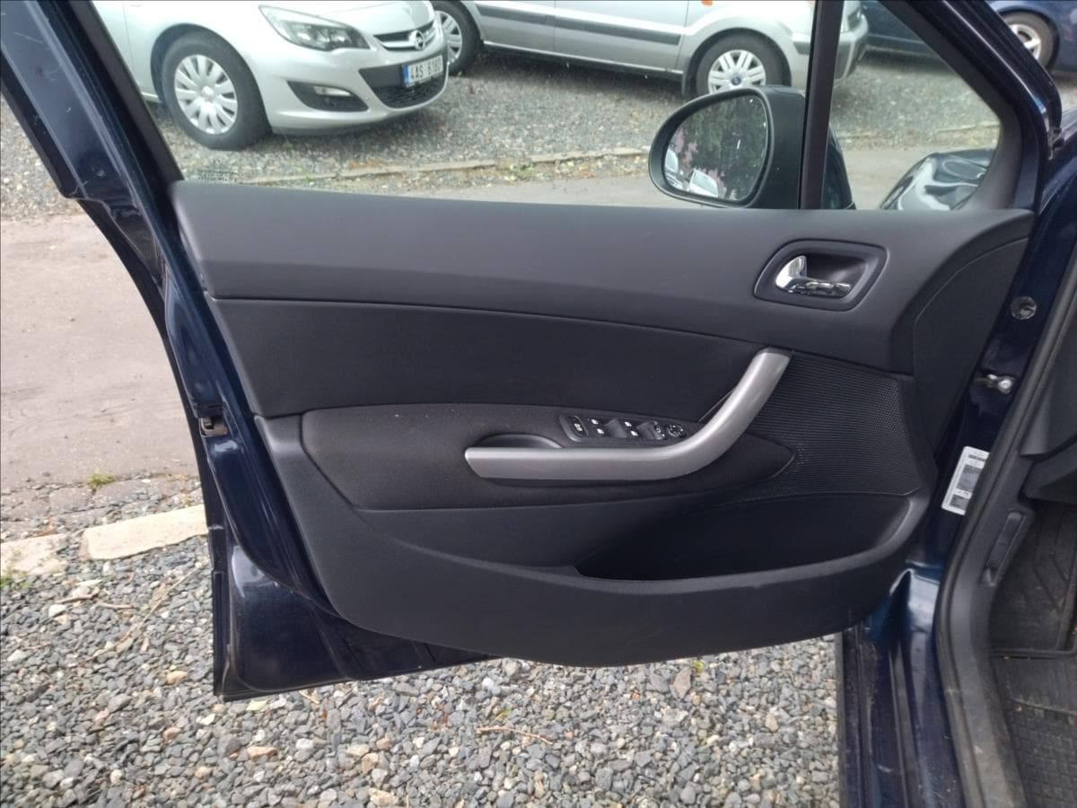 2010 Peugeot 308 - 15