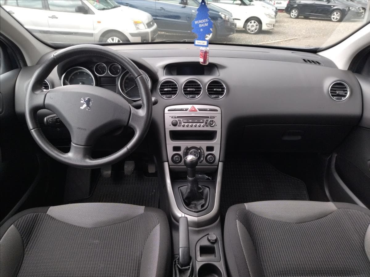 2010 Peugeot 308 - 9