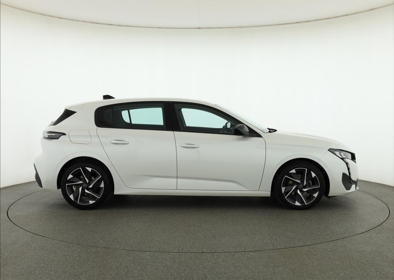 2022 Peugeot 308 - 8