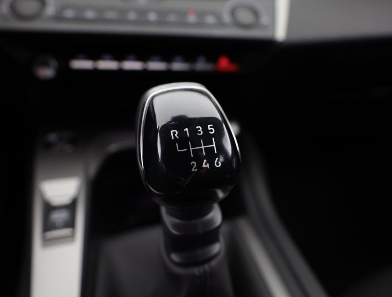 2022 Peugeot 308 - 17