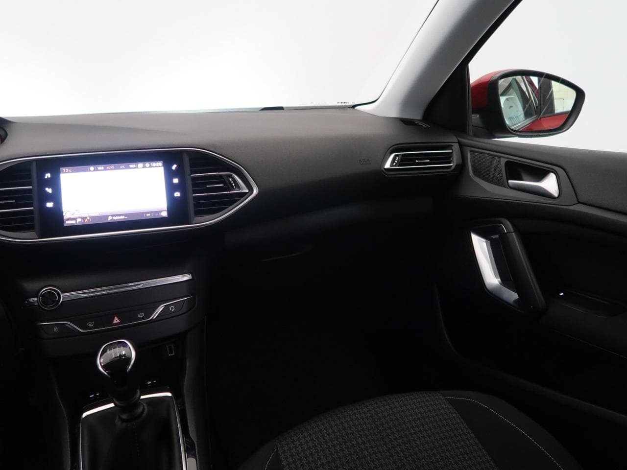 2019 Peugeot 308 - 11