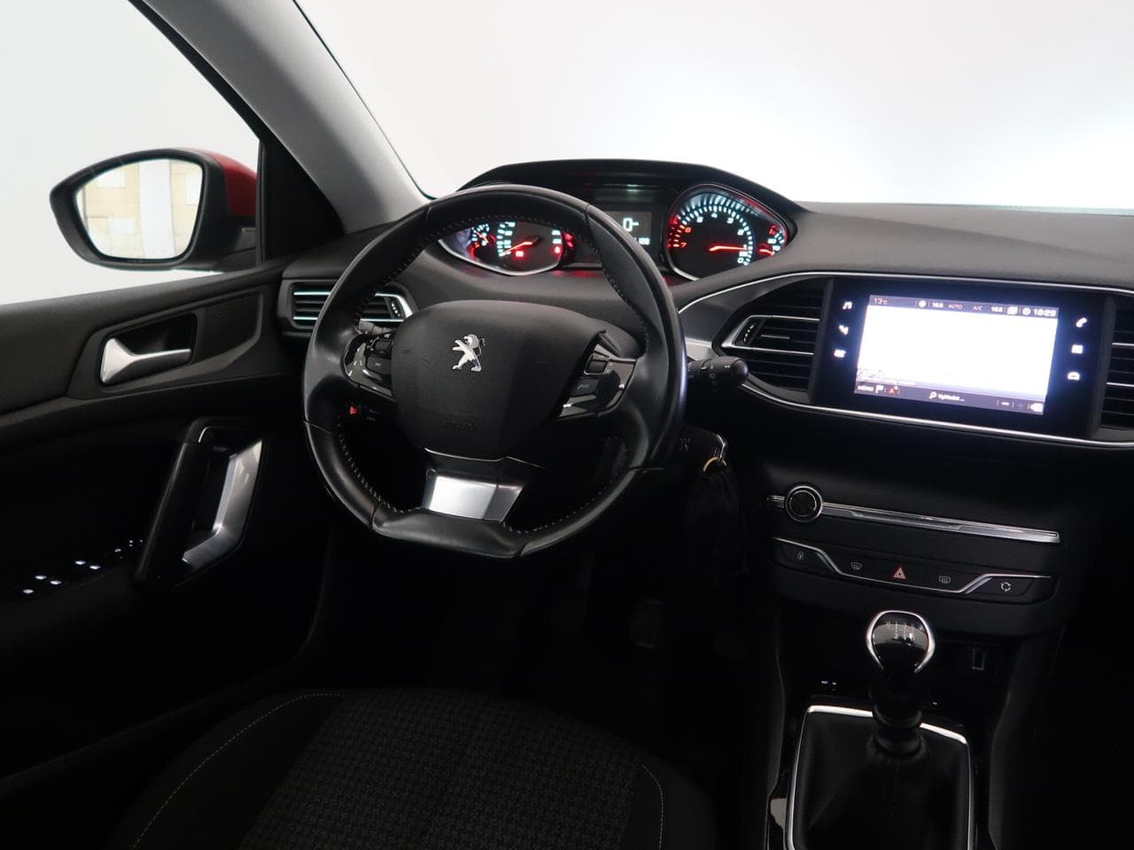 2019 Peugeot 308 - 9