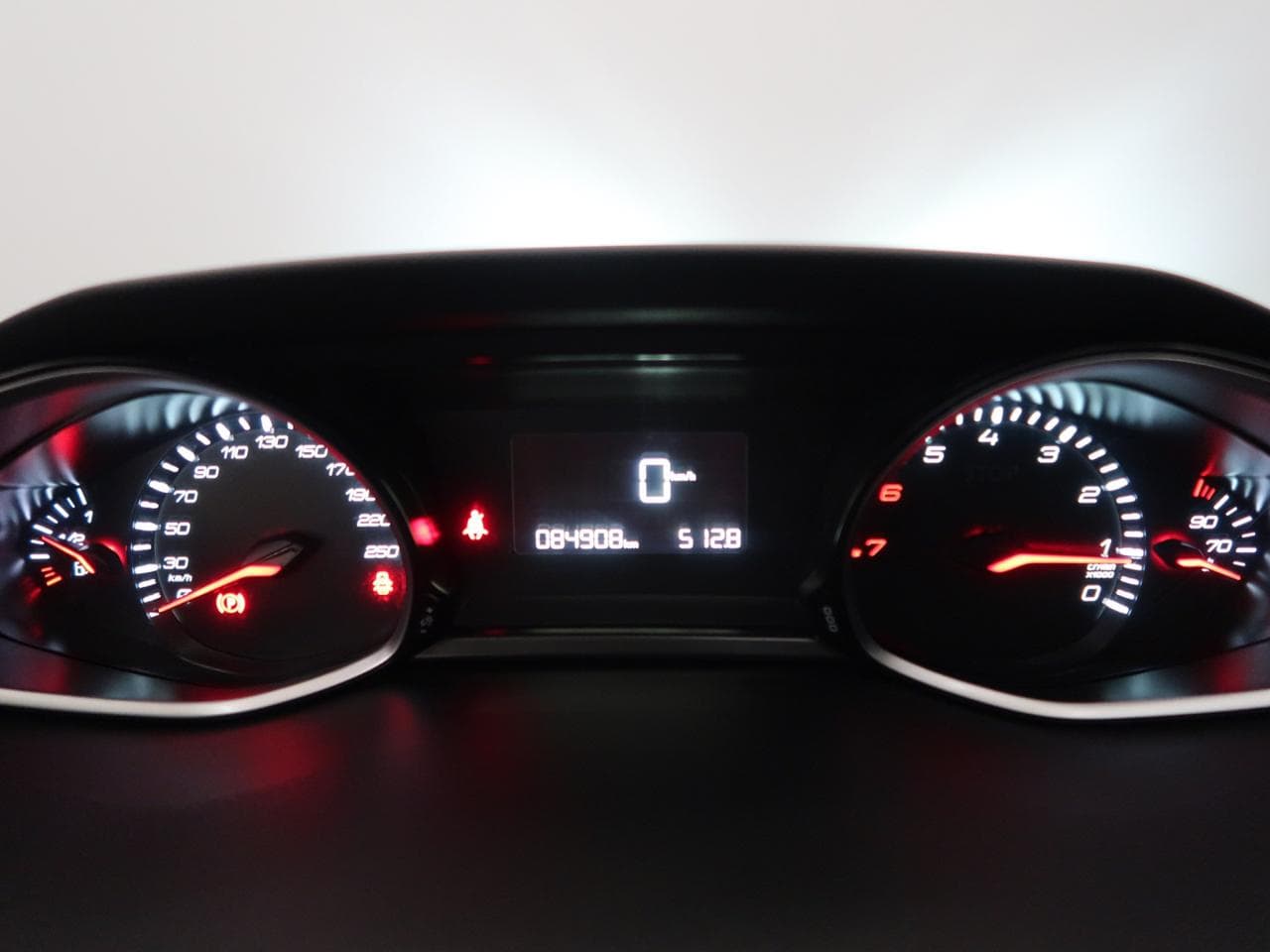 2019 Peugeot 308 - 17