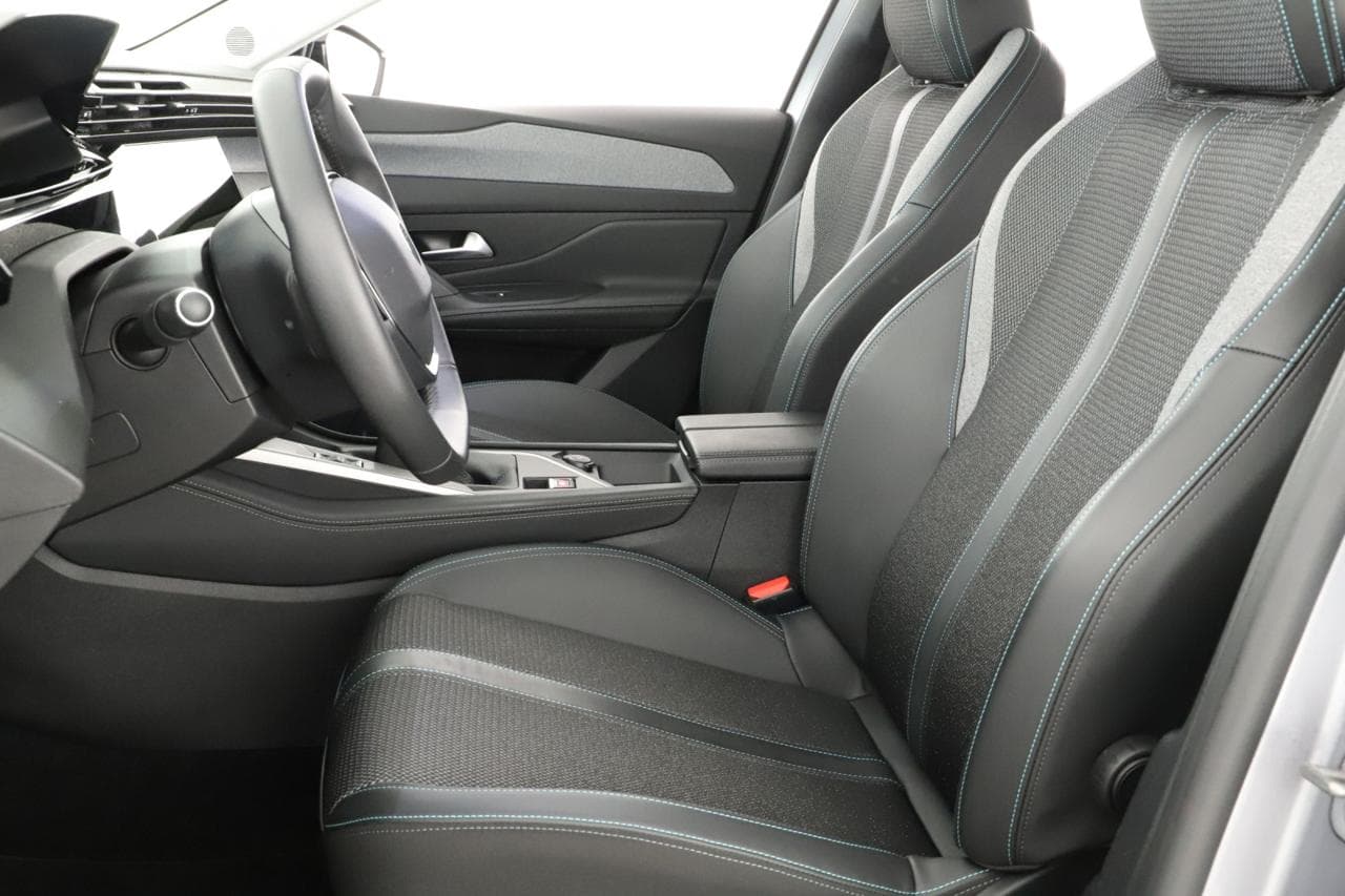 2023 Peugeot 308 - 13