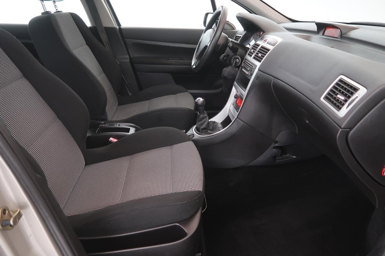 2006 Peugeot 307 - 12