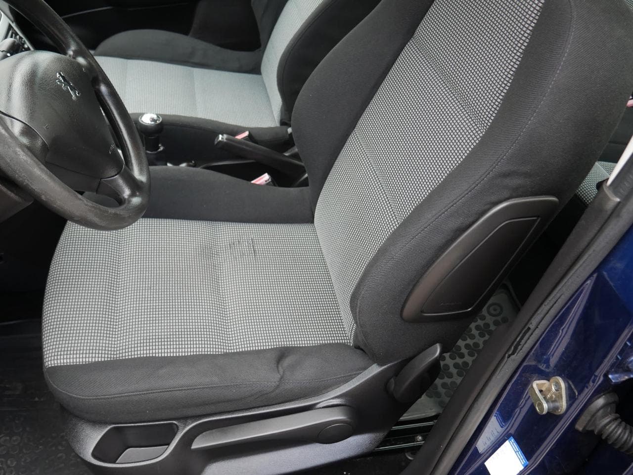 2006 Peugeot 307 - 17