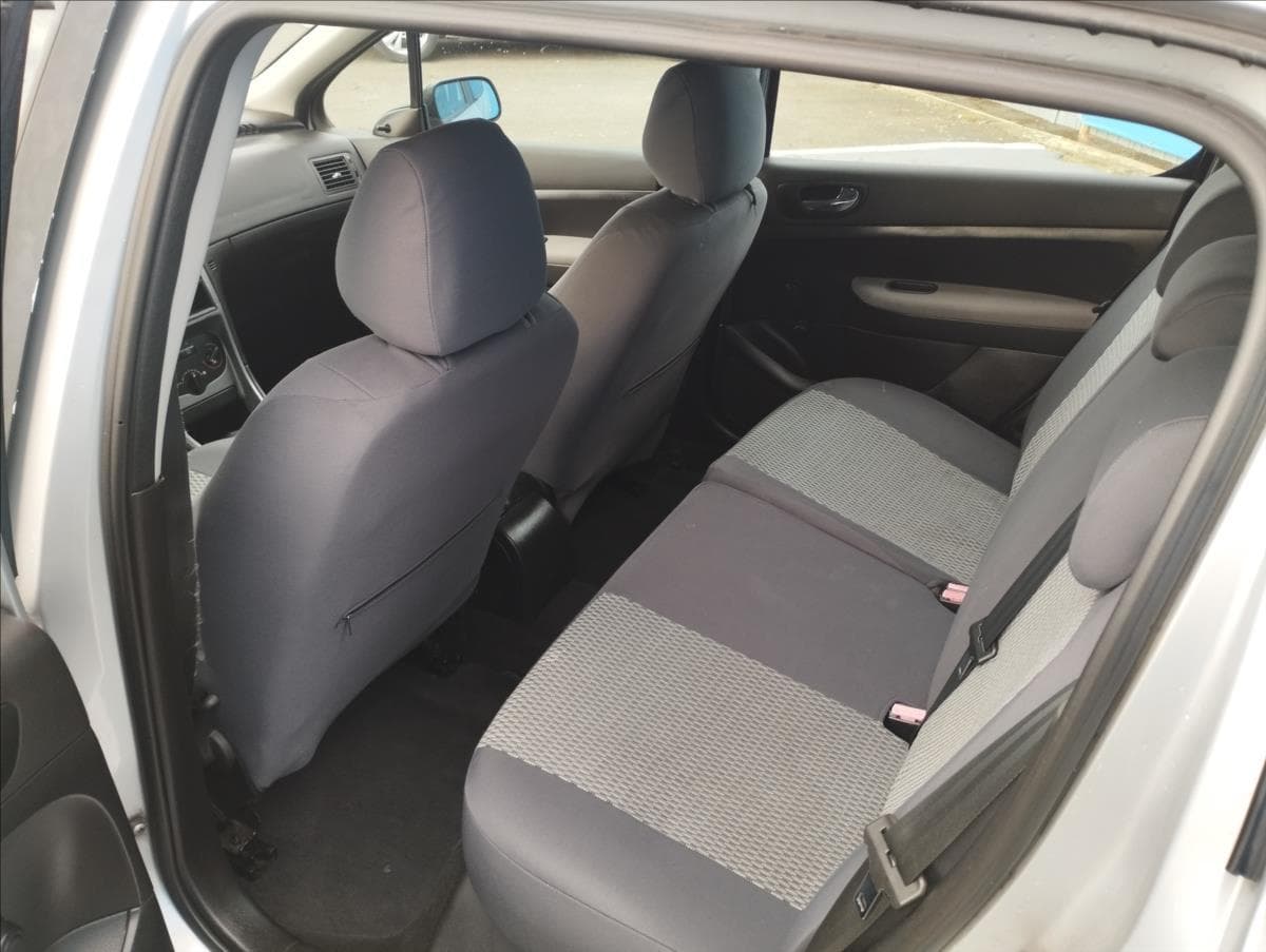 2002 Peugeot 307 - 21