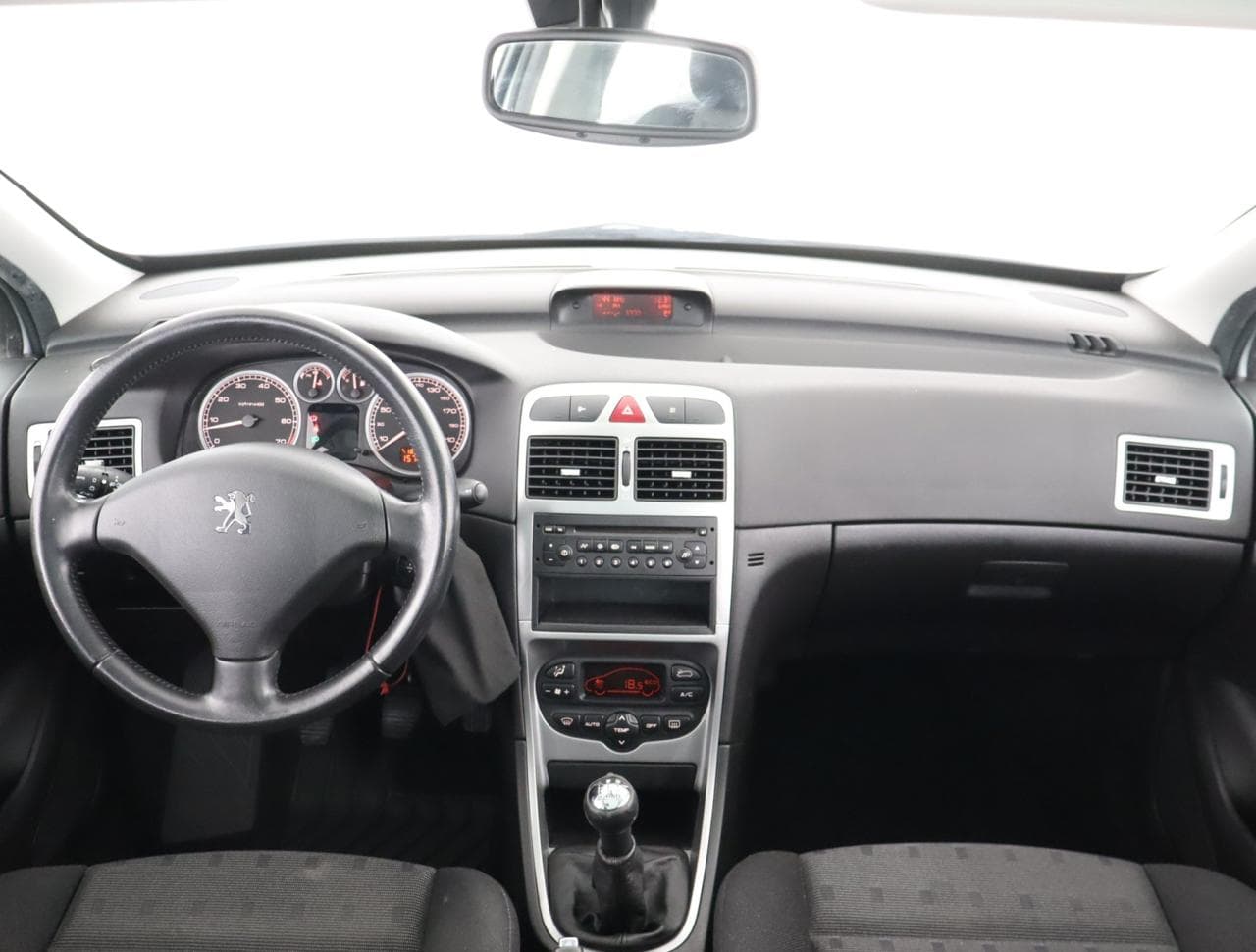 2004 Peugeot 307 - 10