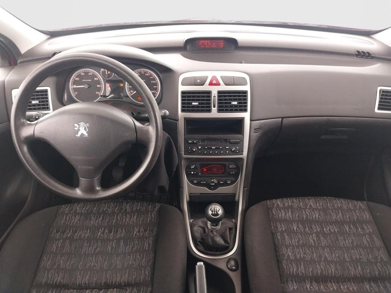 2004 Peugeot 307 - 10