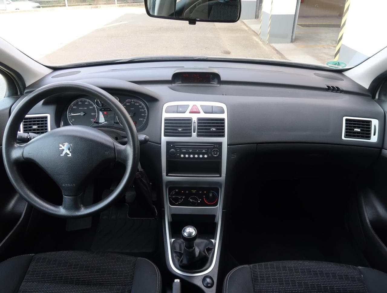 2007 Peugeot 307 - 10