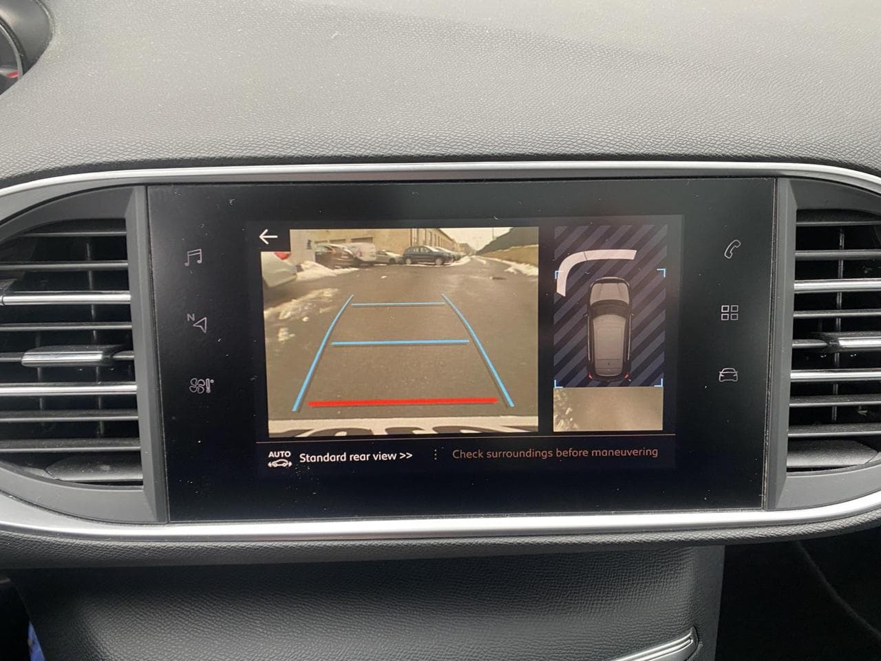 2020 Peugeot 308 - 17