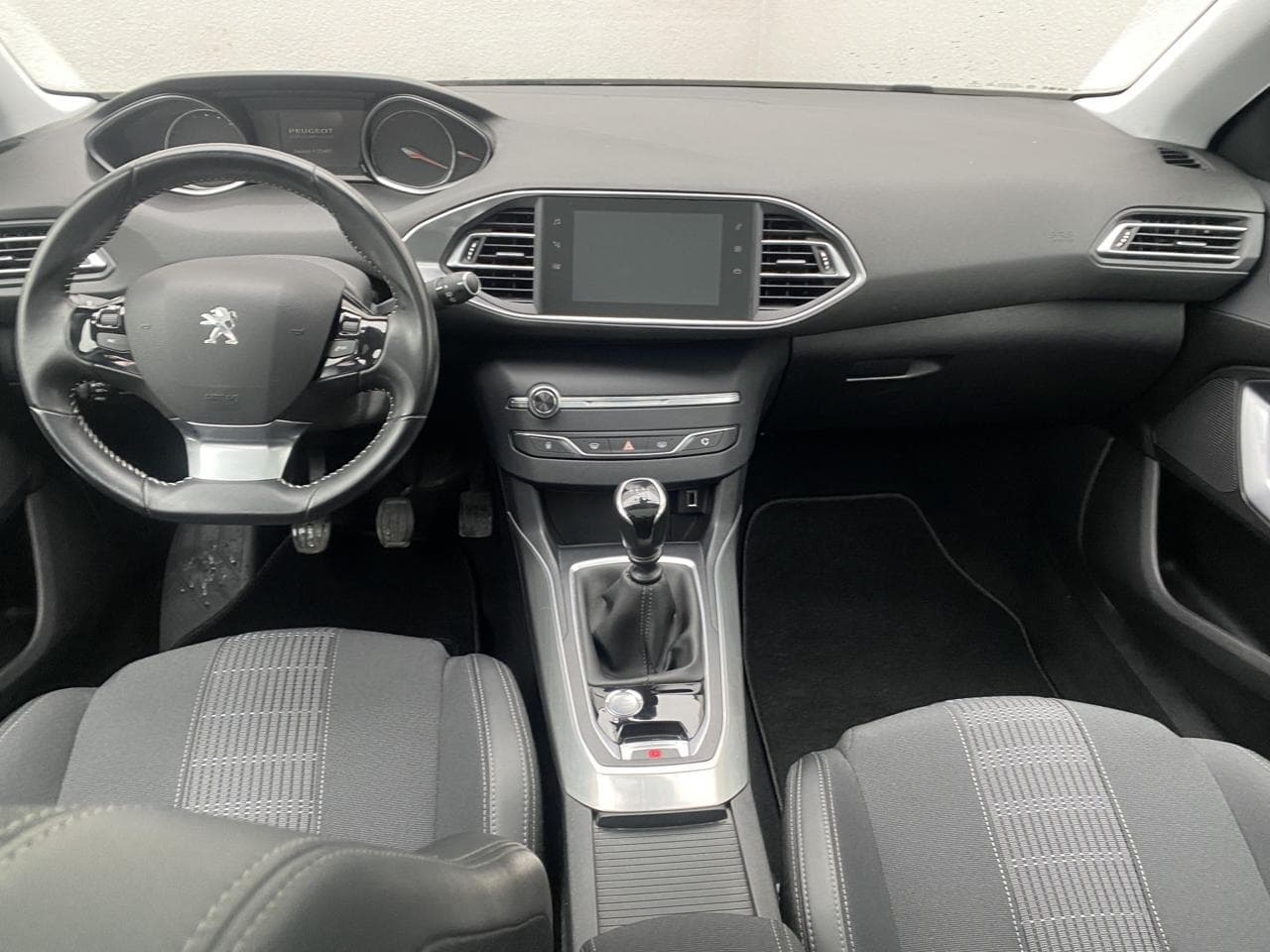 2020 Peugeot 308 - 8