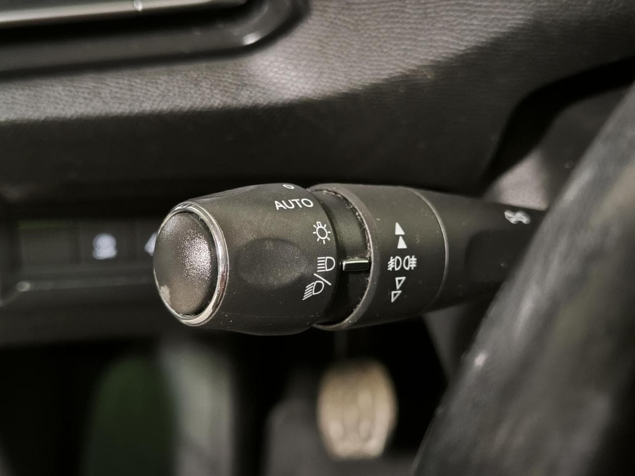 2018 Peugeot 308 - 16