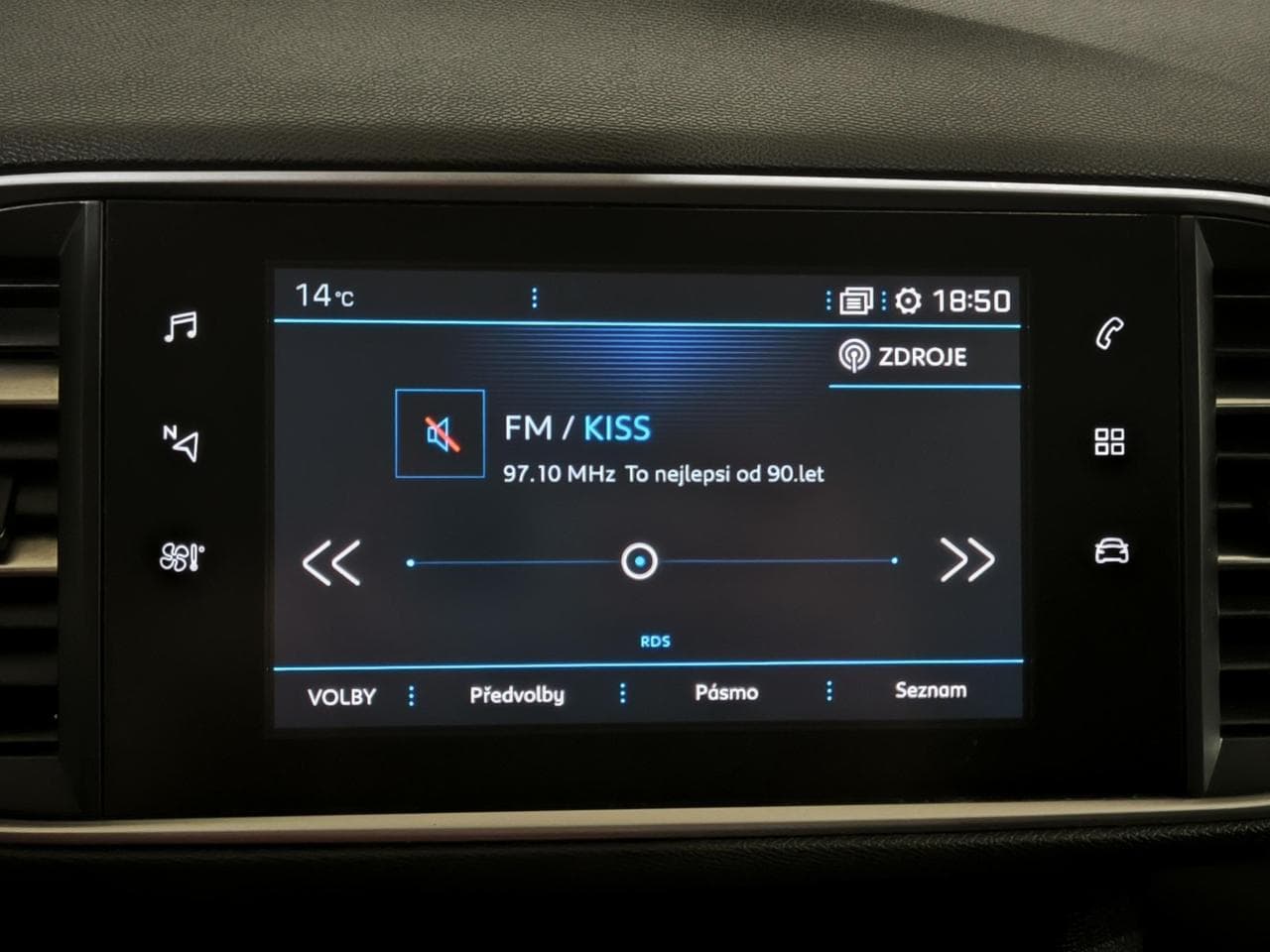 2018 Peugeot 308 - 14