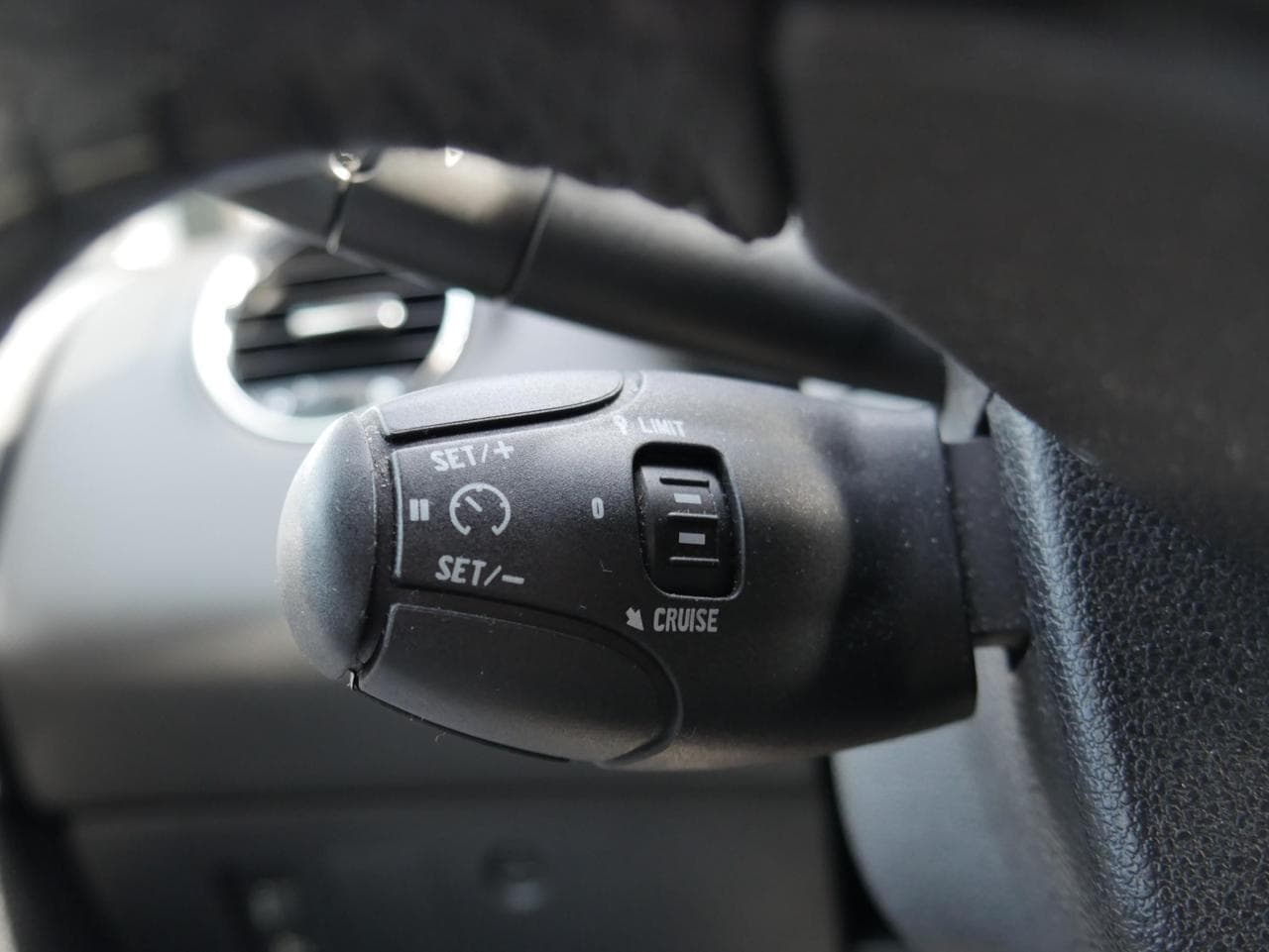 2013 Peugeot 308 - 12