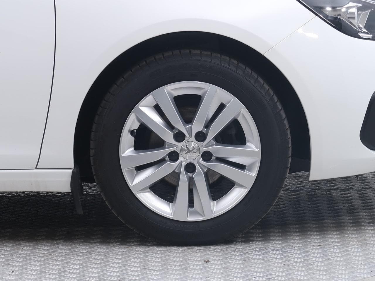 2019 Peugeot 308 - 20