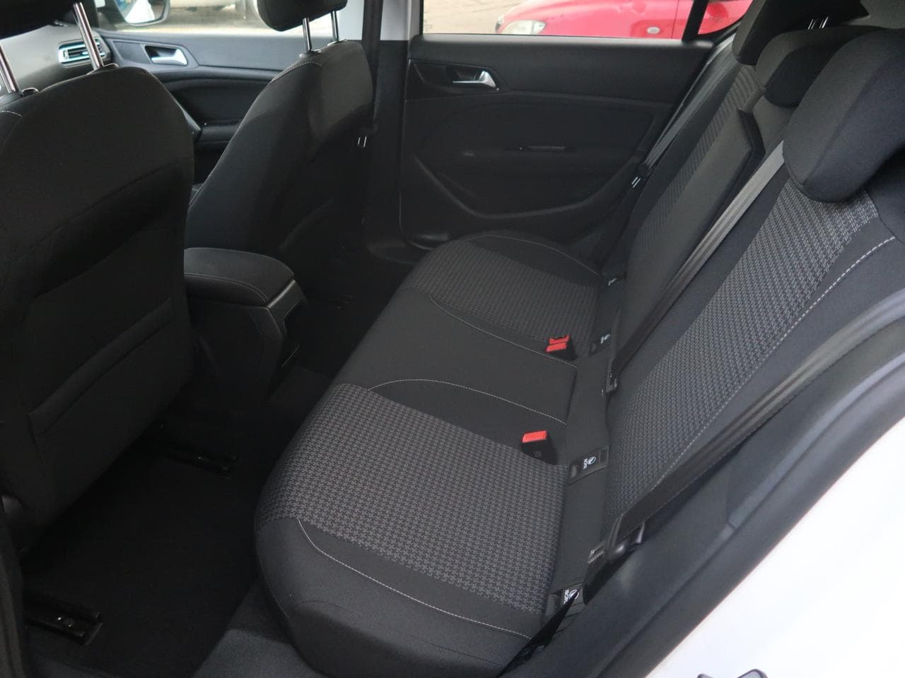 2019 Peugeot 308 - 15