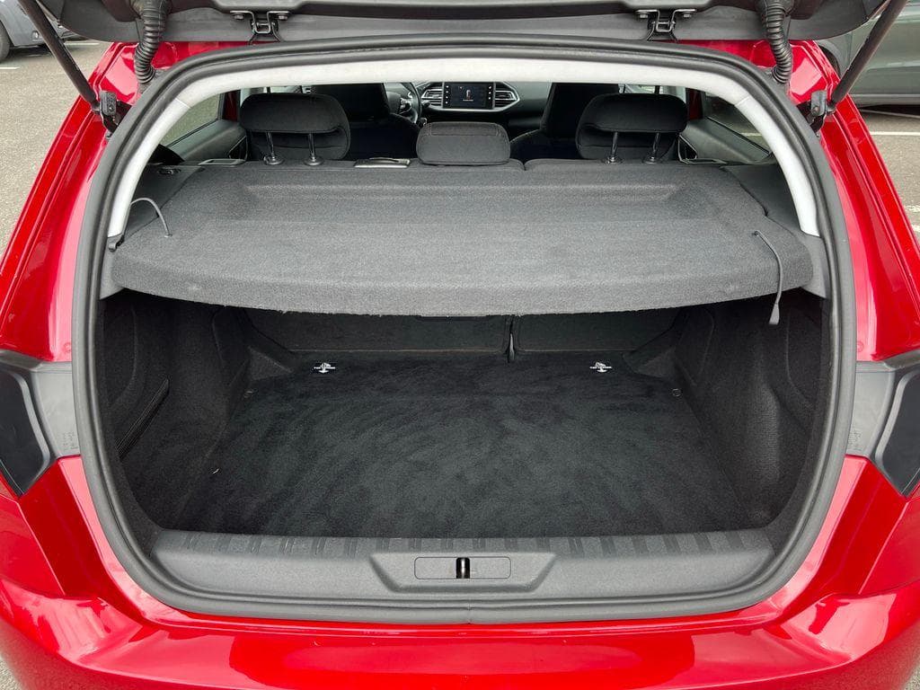 2016 Peugeot 308 - 10