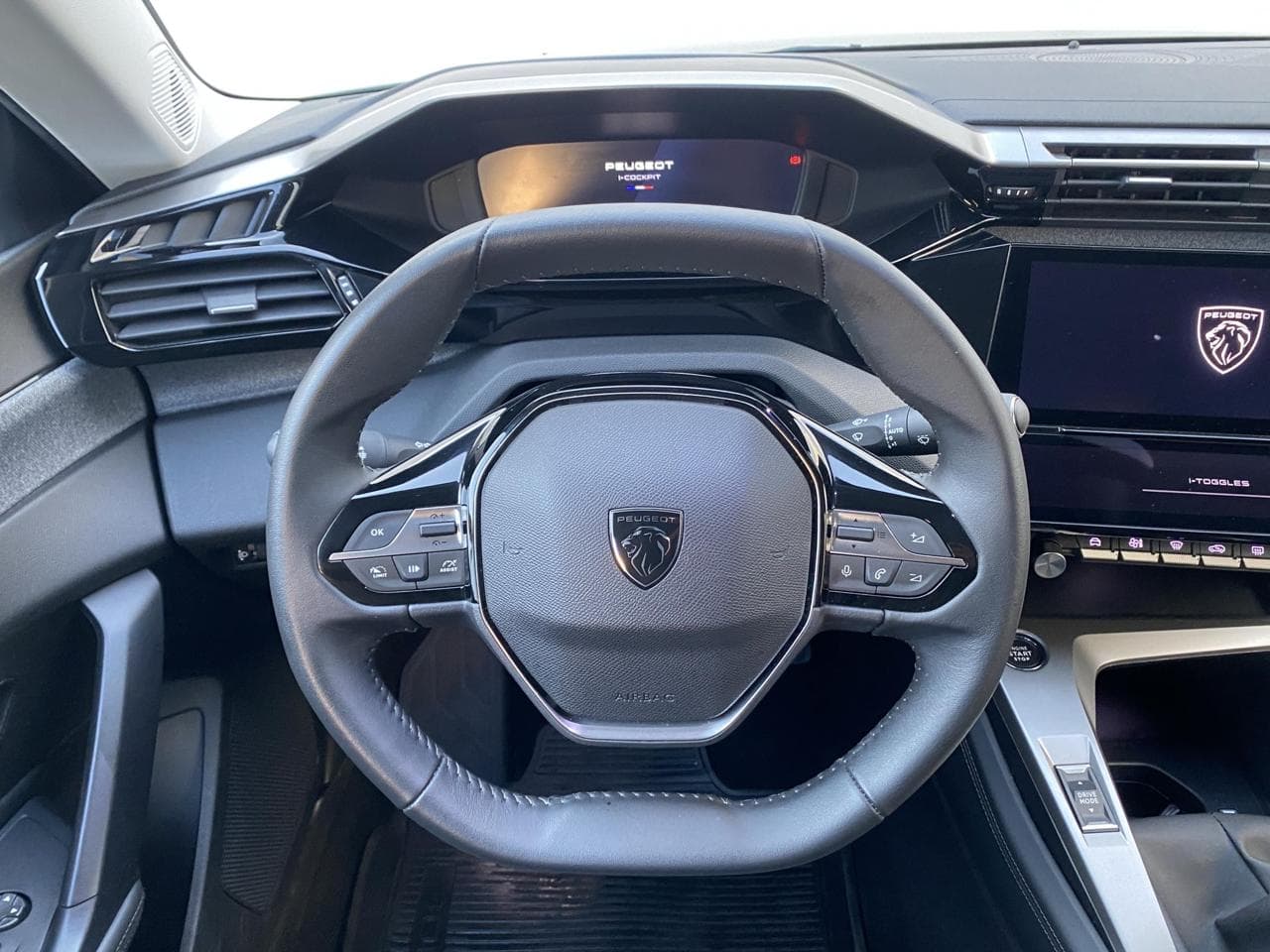 2023 Peugeot 308 - 11