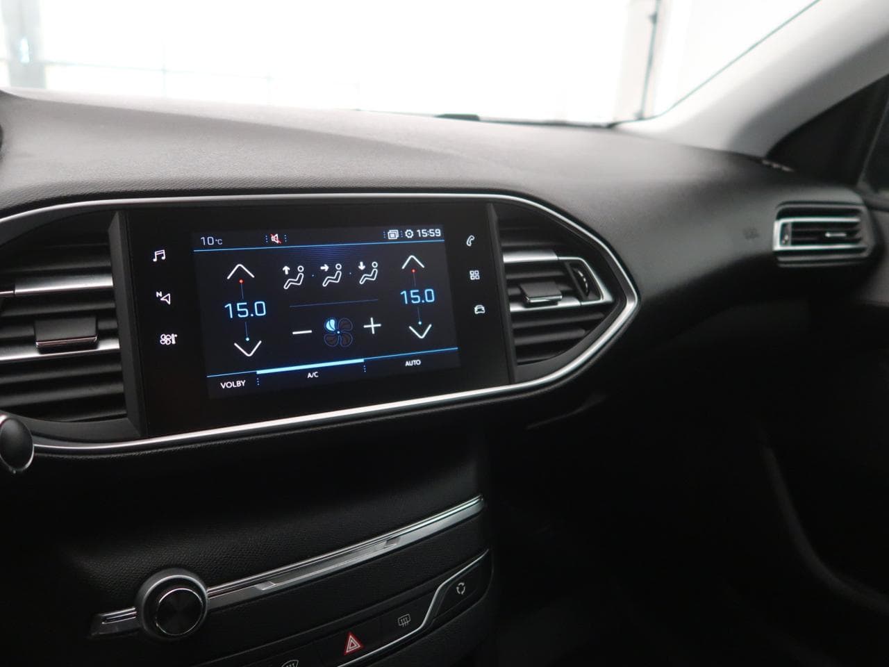 2019 Peugeot 308 - 18