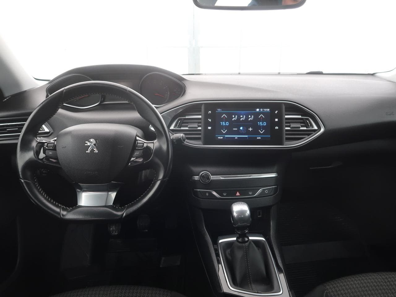 2019 Peugeot 308 - 10