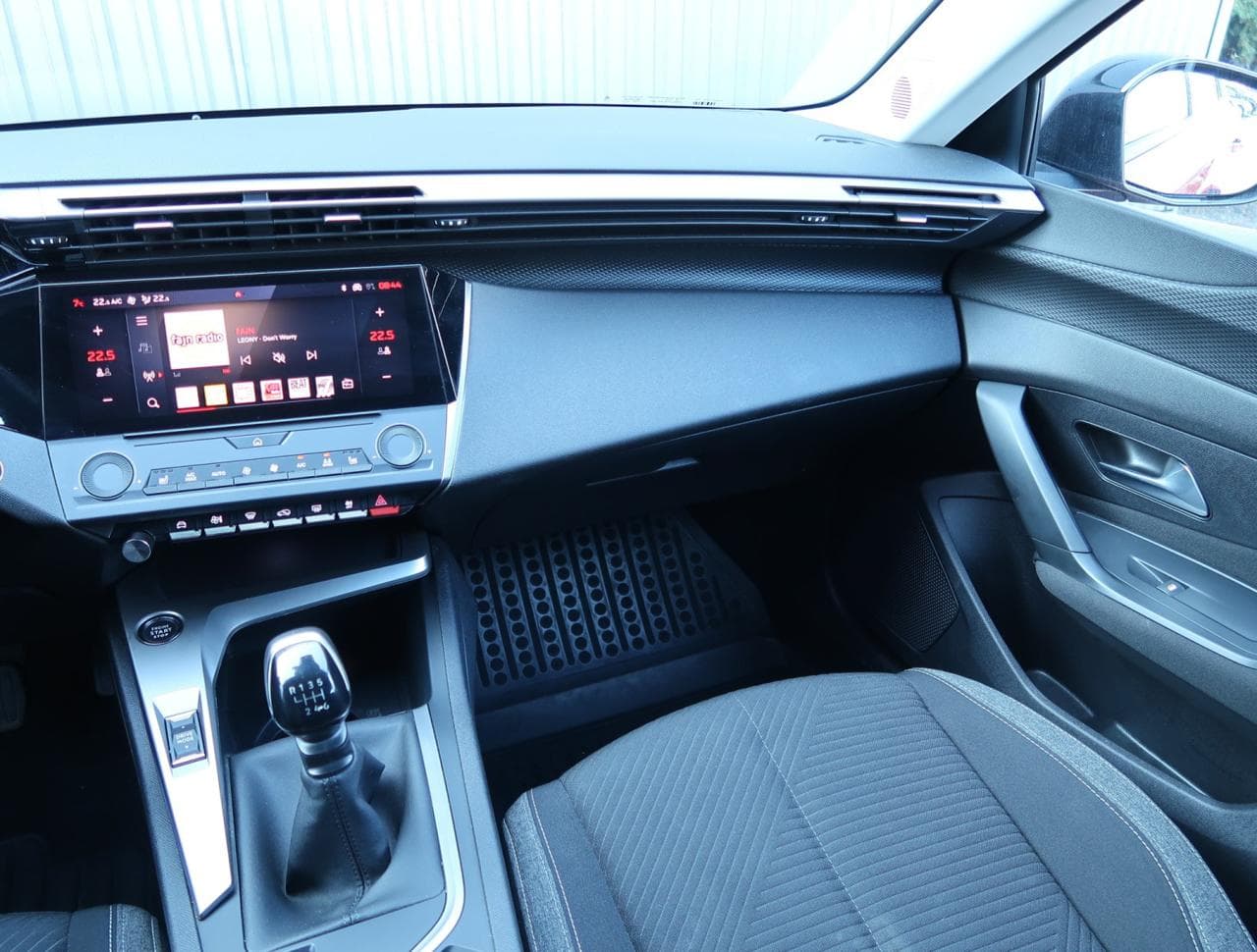 2022 Peugeot 308 - 11