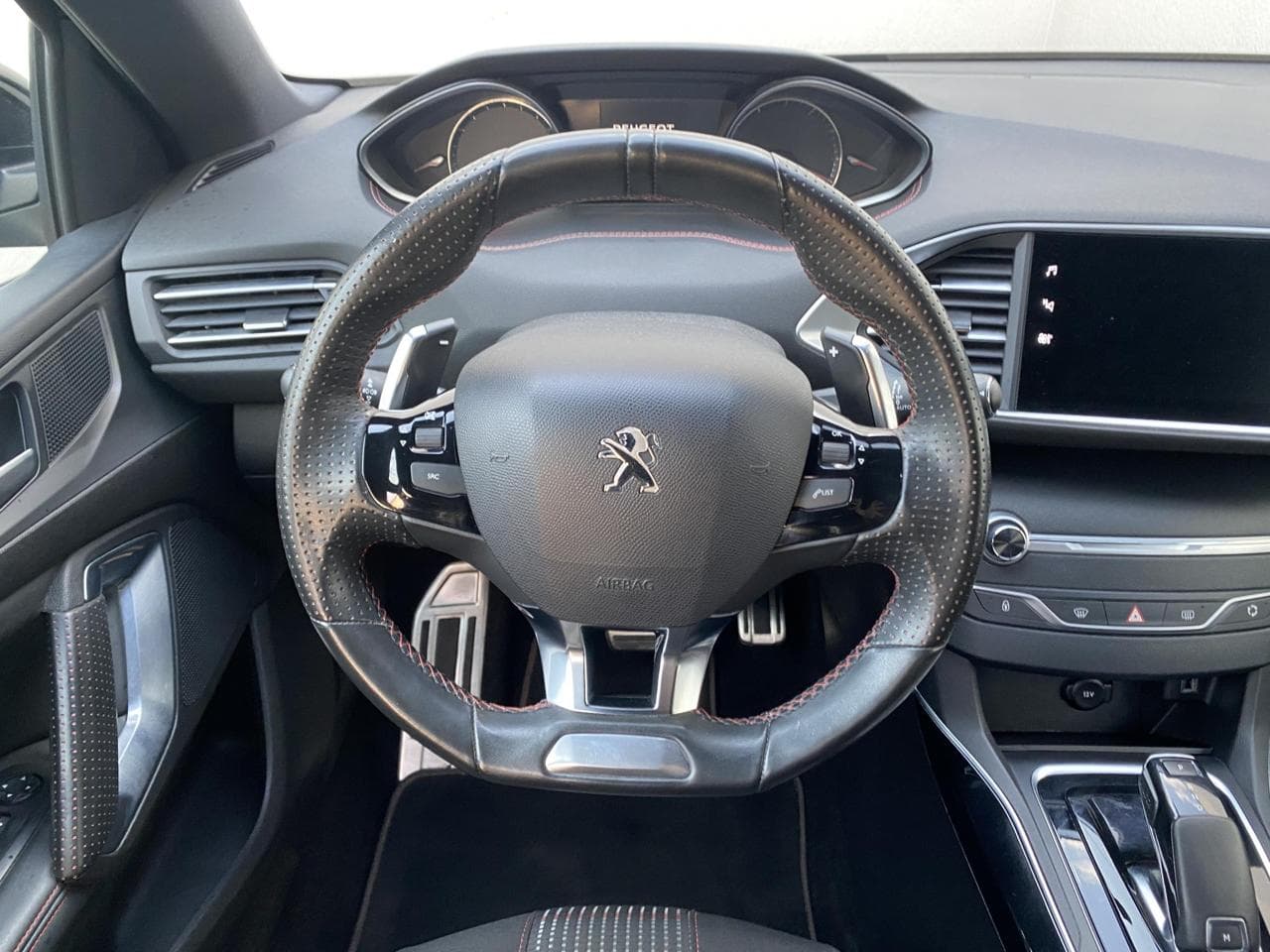 2020 Peugeot 308 - 11
