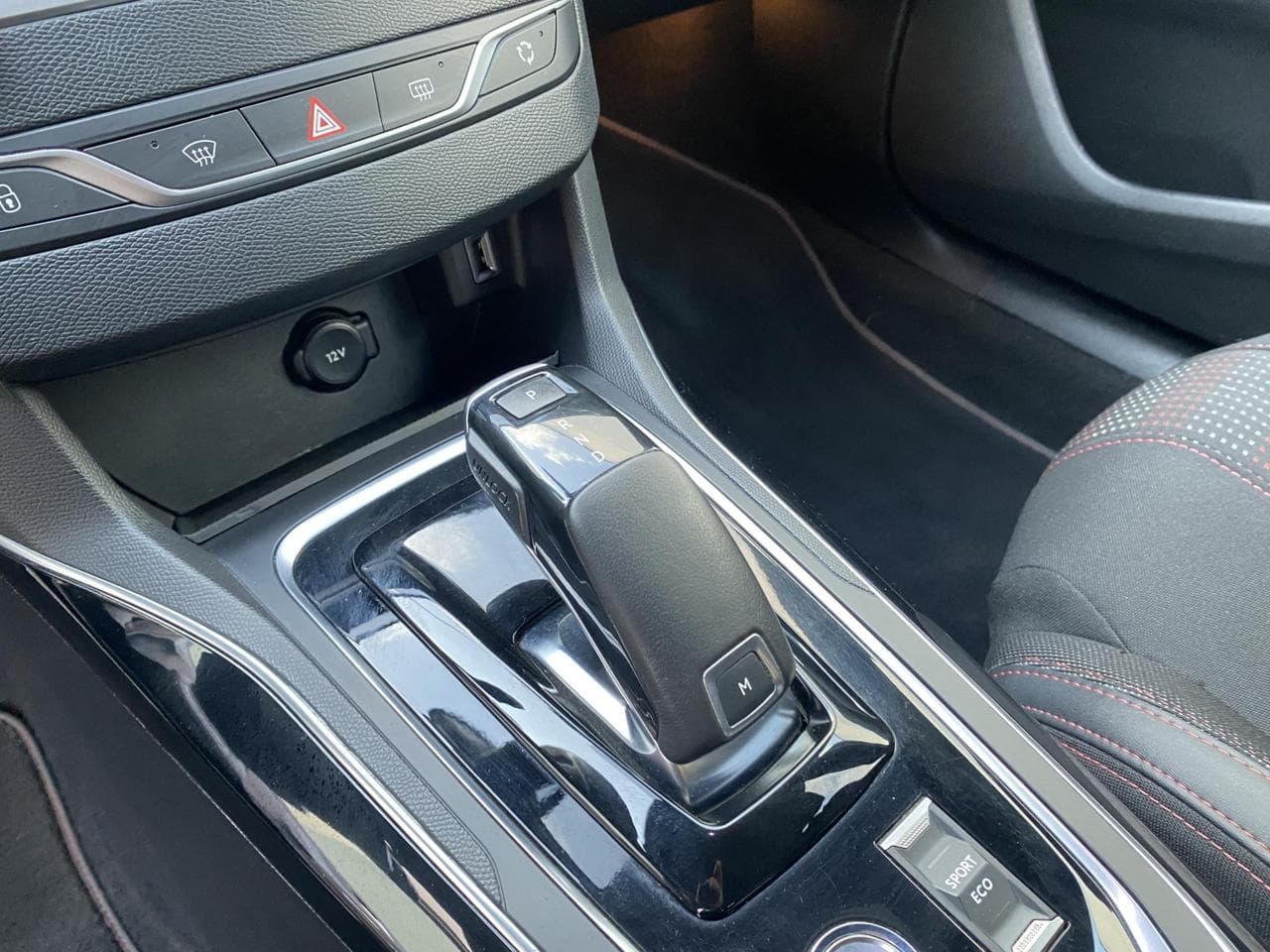 2020 Peugeot 308 - 15