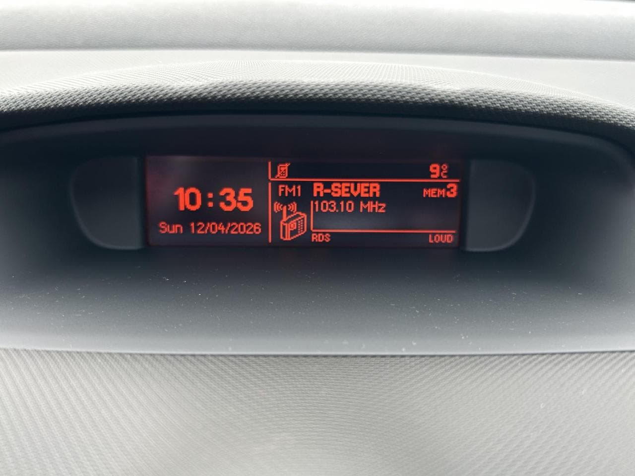 2013 Peugeot 308 - 25