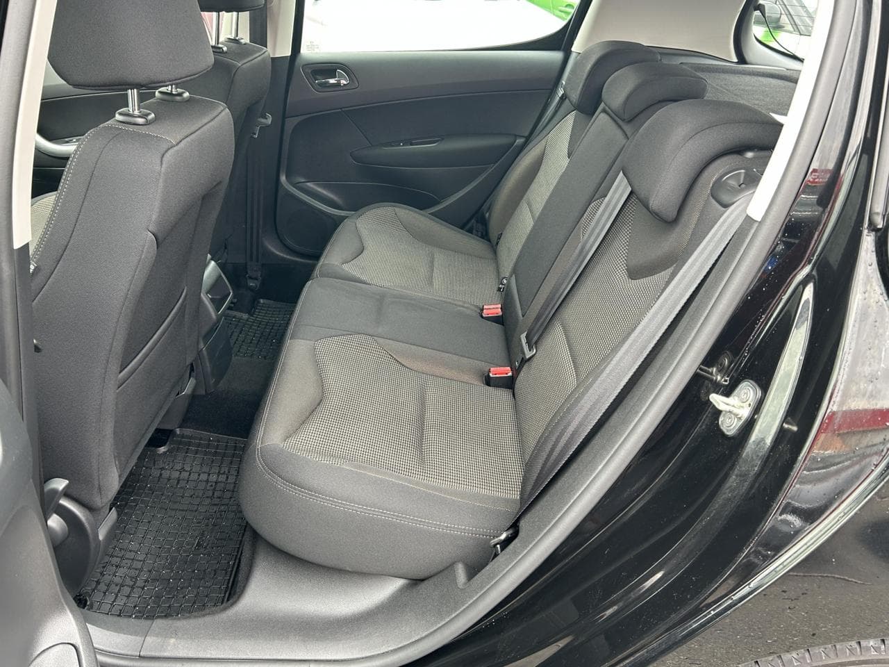 2013 Peugeot 308 - 16