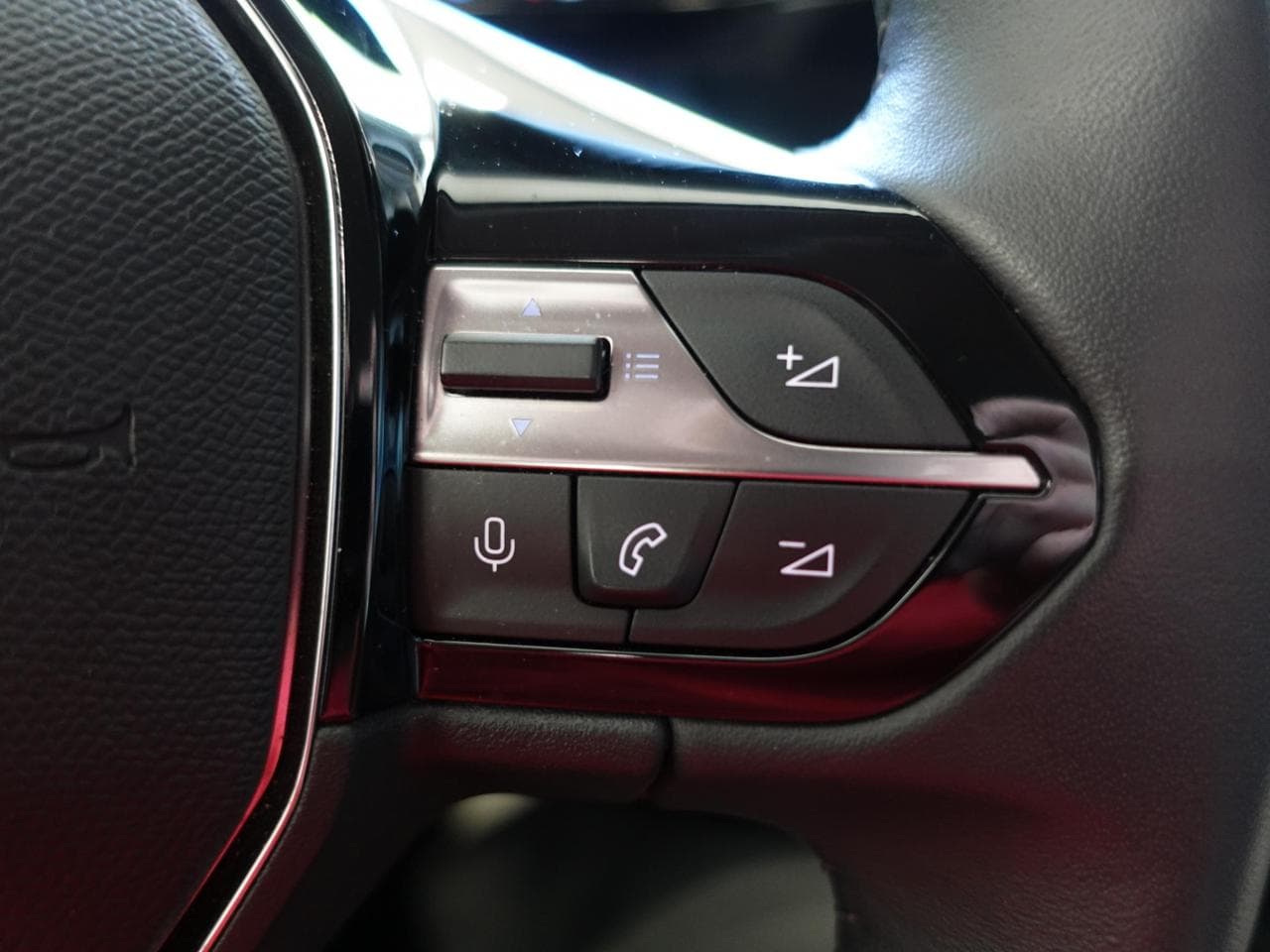 2022 Peugeot 308 - 16