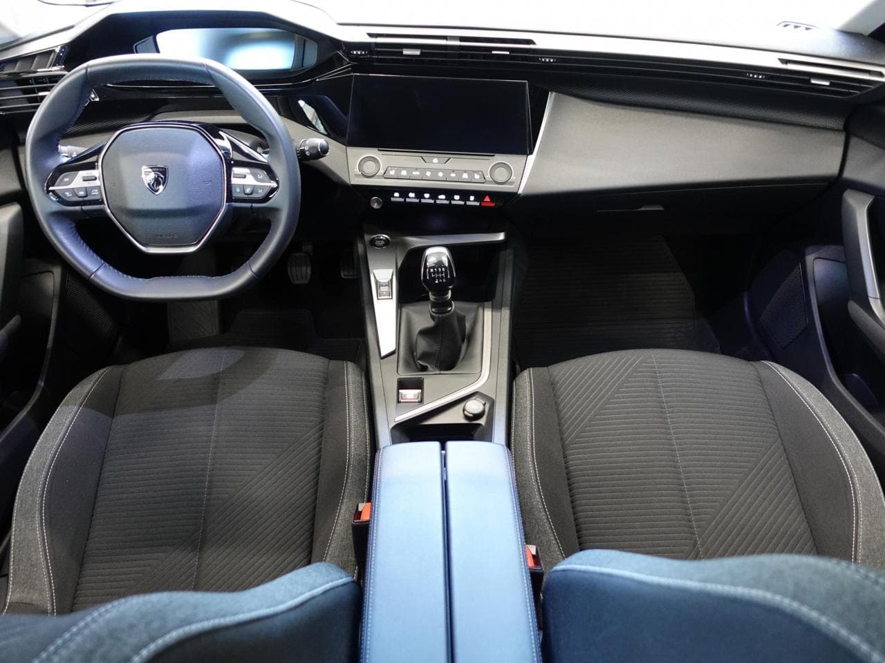2022 Peugeot 308 - 8