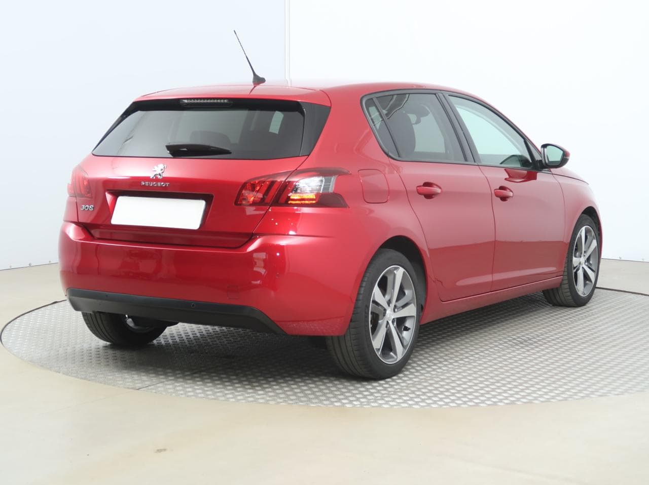 2018 Peugeot 308 - 7