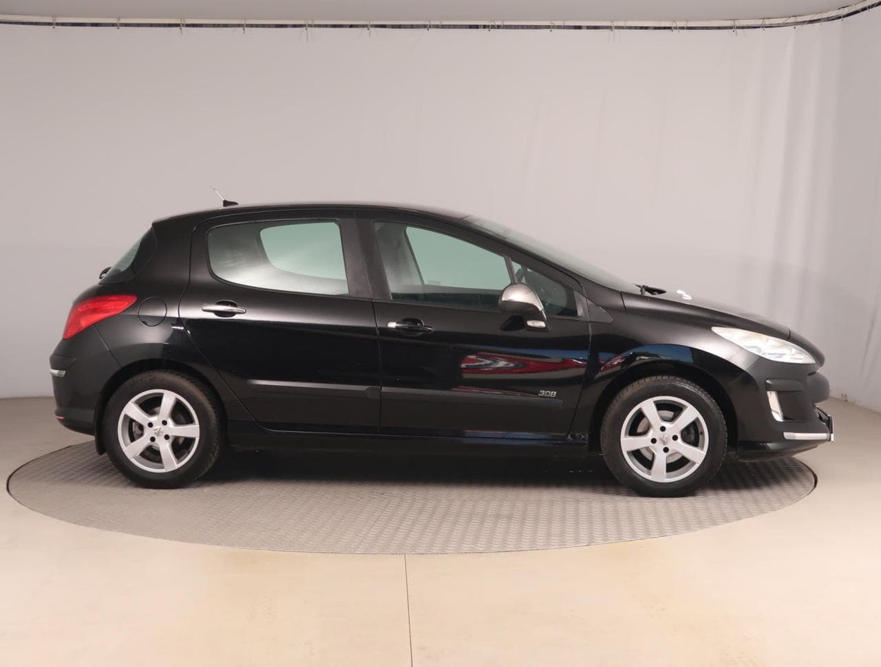 2010 Peugeot 308 - 8