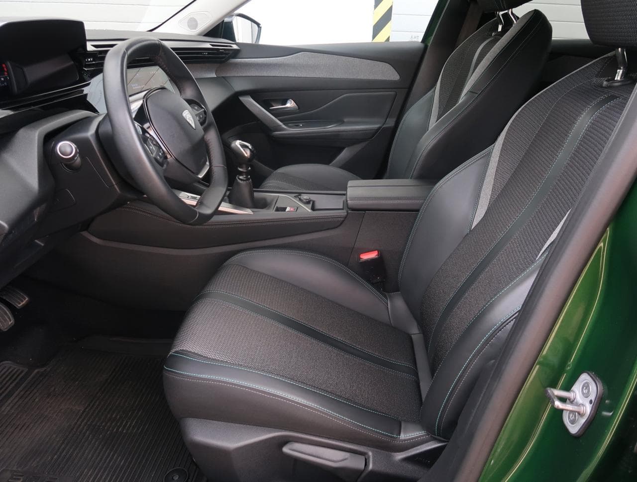 2022 Peugeot 308 - 28