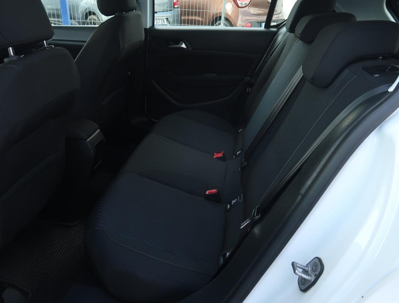 2017 Peugeot 308 - 30