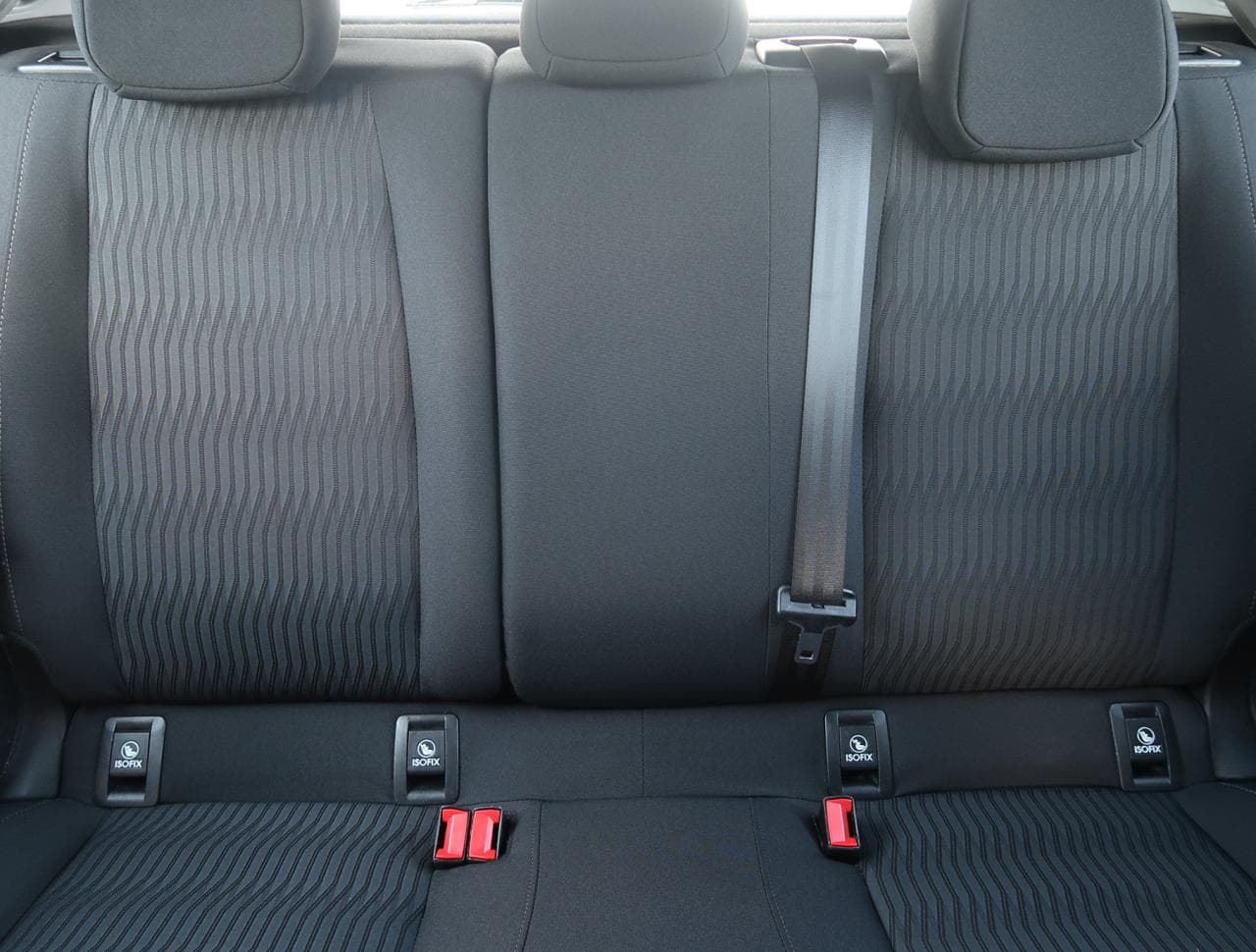 2017 Peugeot 308 - 28
